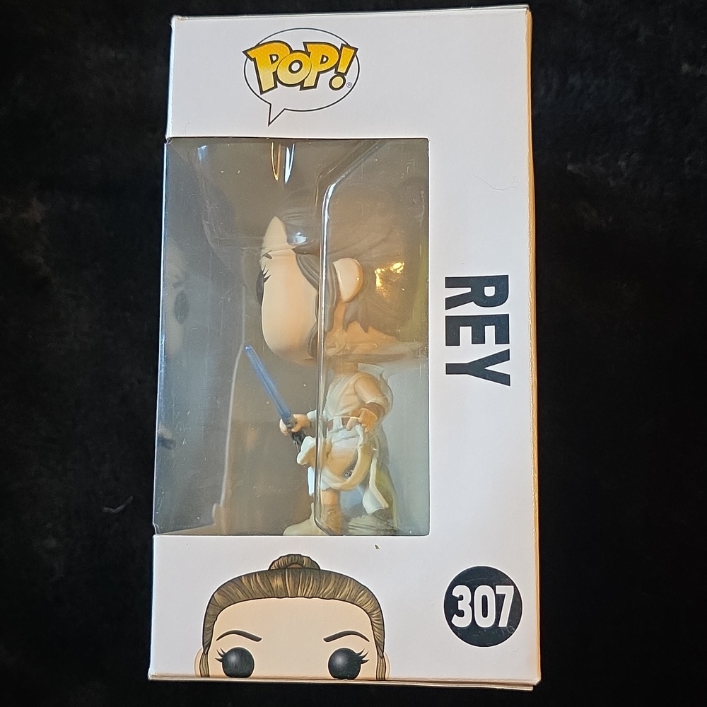 Star Wars Rey Funko Pop - Picture 5 of 5